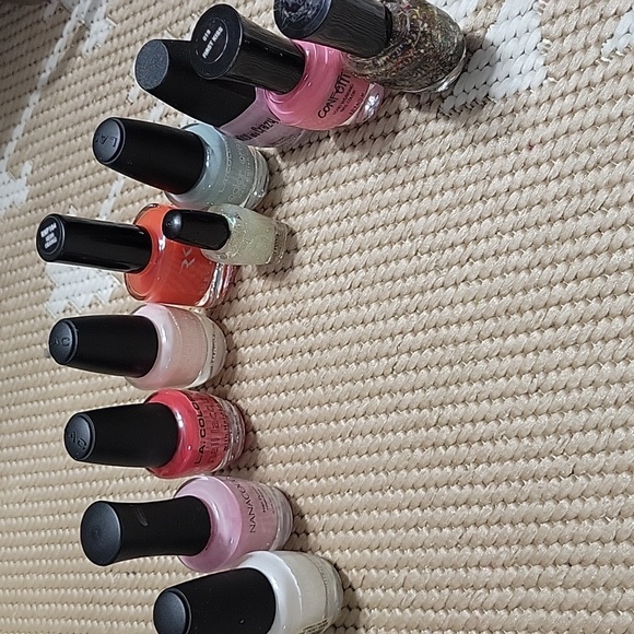 Assorted Nail Set - Picture 1 of 4